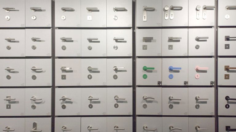 Lochung bei Türdrücker und Garnitur