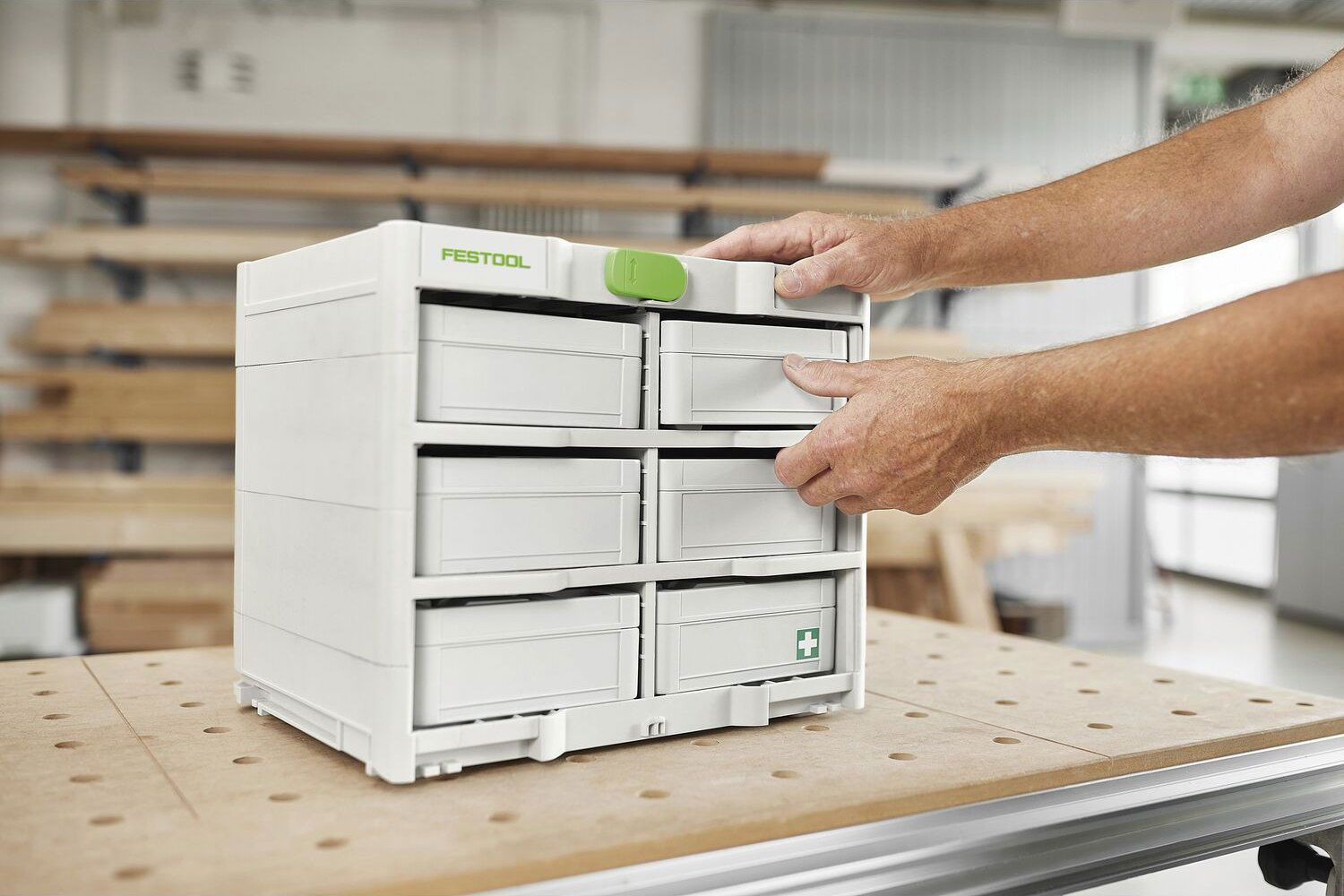 Festool Systainer Rack mit kleinen Behältern zum Ausziehen