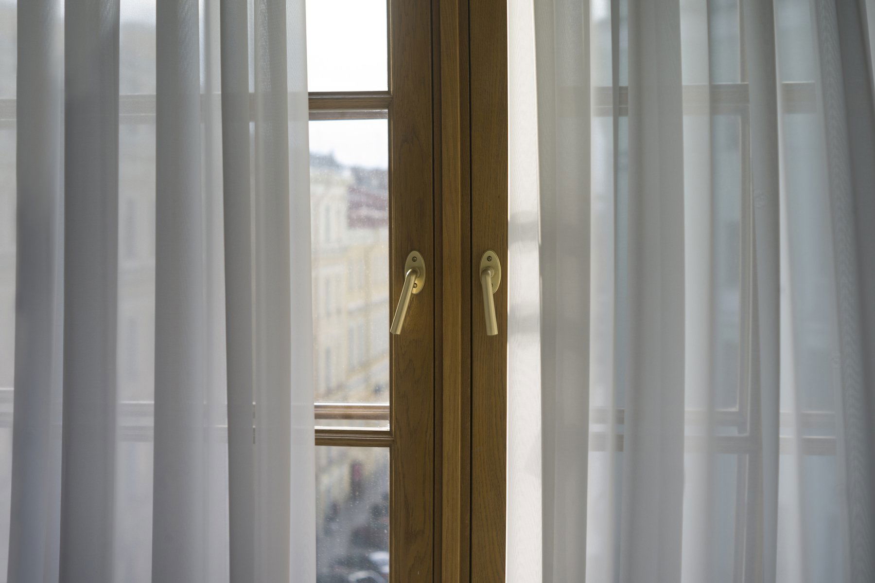 Antike Beschläge für Fenster und Türen: Finde rustikale Beschläge für dein historisches Zuhause